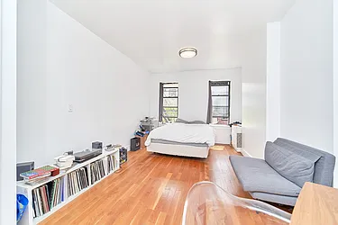 Rented by Living New York