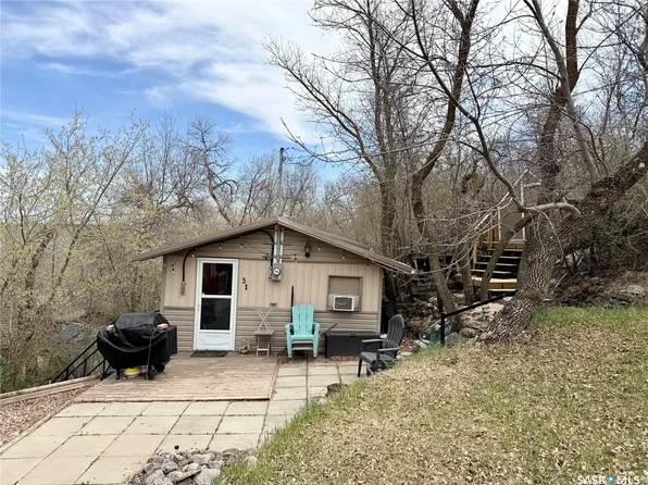51 Lakeview Road, Grandview Beach, SK S0G 1C0