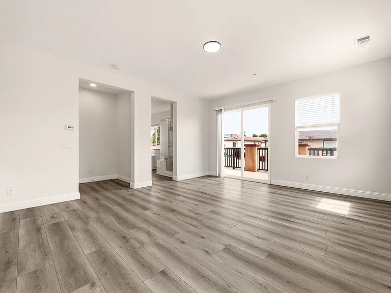 10828 Portofino Ln — Photo 21
