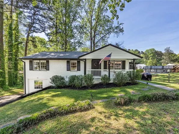 4009 Garden Cir, Acworth, GA 30101