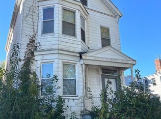 41 9th Ave, East Orange City, NJ 07018