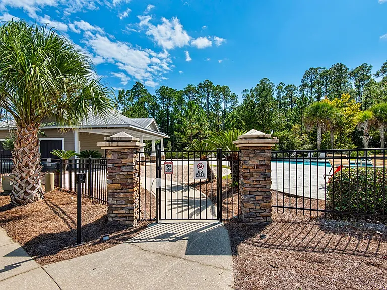 178 Date Palm Ln — Photo 4