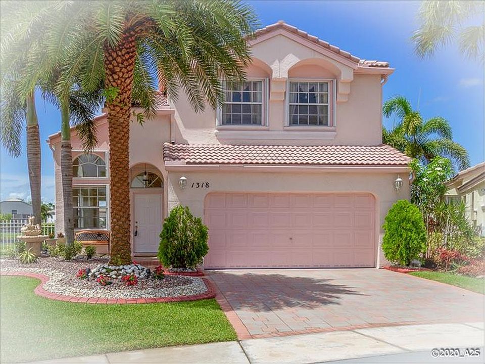 1st image of 1318 NW 157th Ave