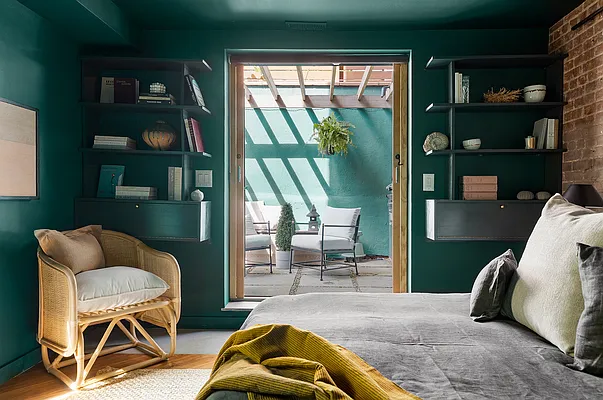 Sold by Compass | media 8