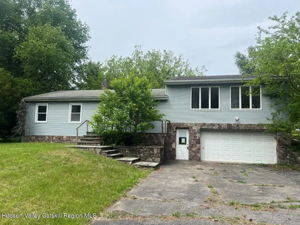 52 Rudolph Road, Modena, NY 12548