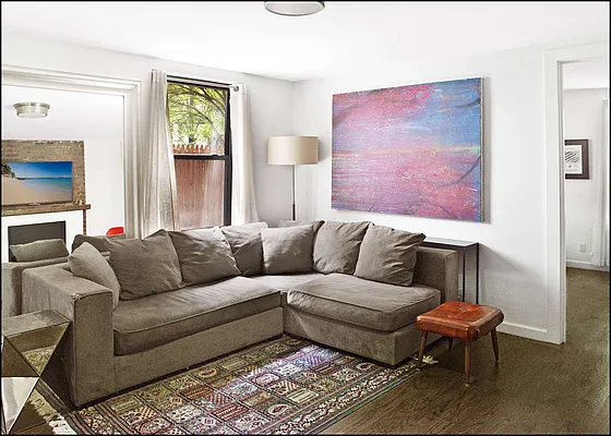 Sold by (Legacy) Elegran | media 13