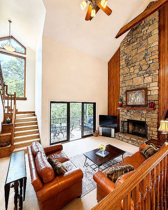 1st image of 461 Waterside Dr Unit 6