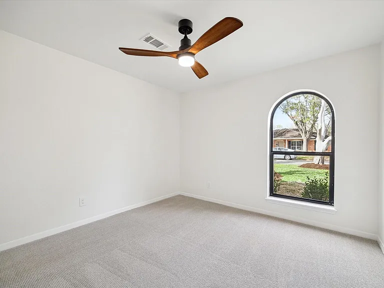 7715 Twin Hills Dr — Photo 26
