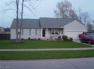 6309 Oak Tree Dr S, Lorain, OH 44053