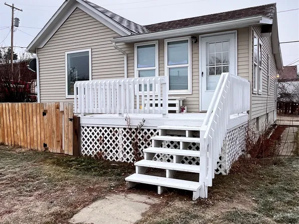 1112 2nd St N, Shelby, MT 59474