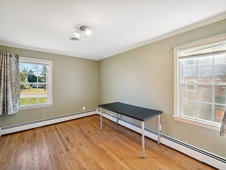 4322 Cross Country Dr — Photo 6