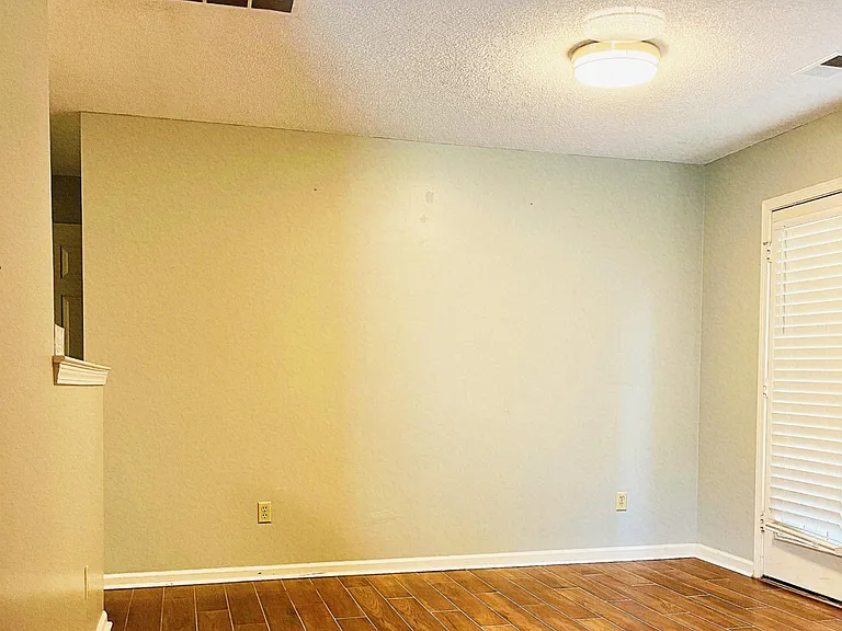 1671 Beaver Trail Dr — Photo 3