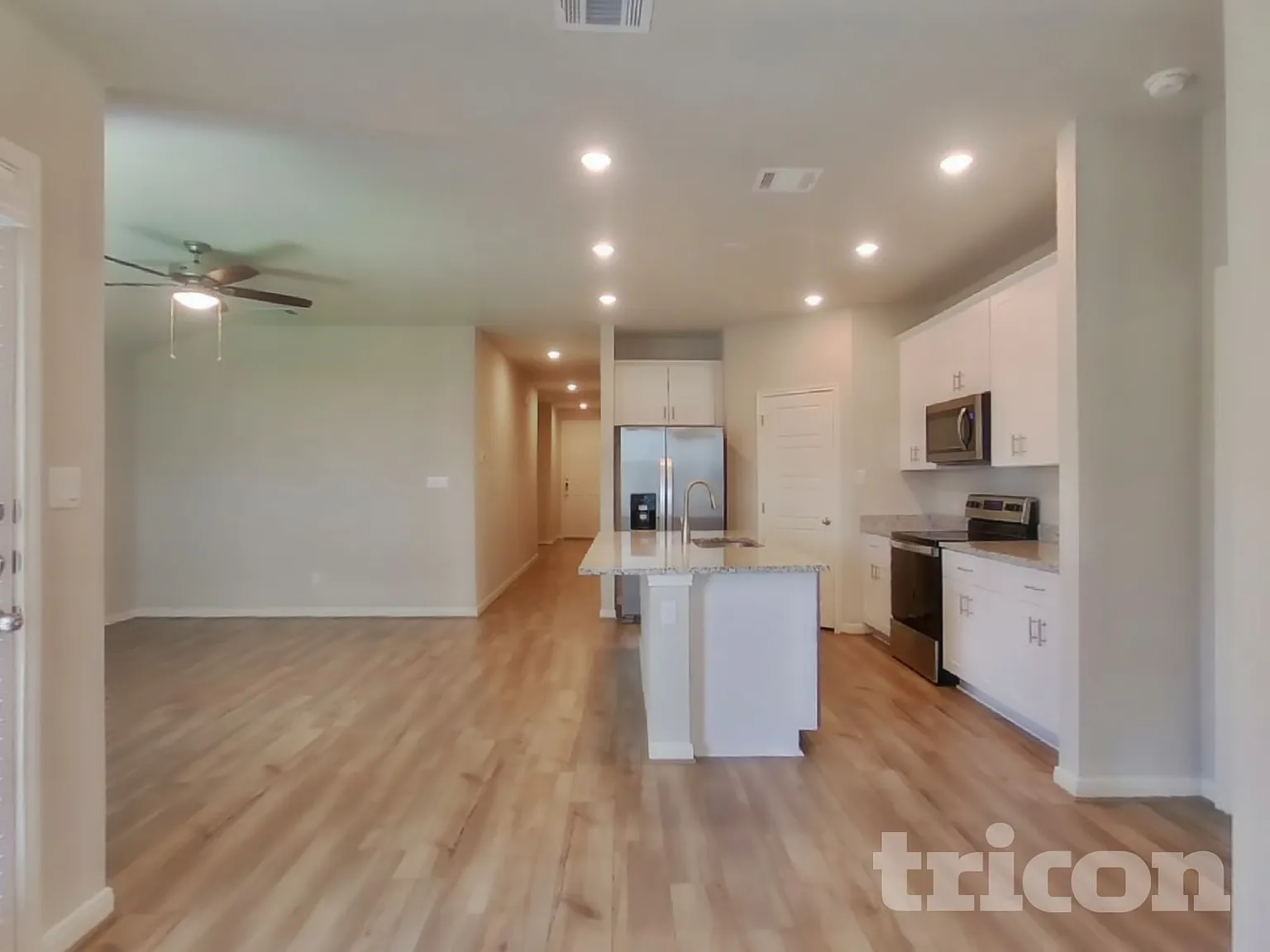 13665 Paxton Boulevard St. Hedwig TX — Photo 4