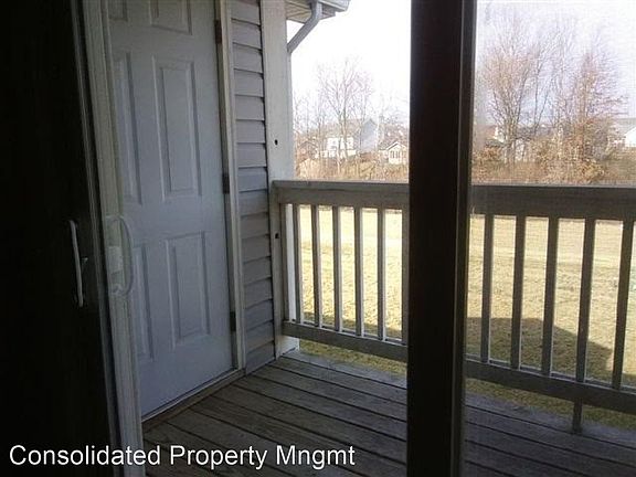 3rd image of 40 Bridgewater Ct #8607588