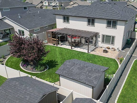 3rd image of 19830 E Snake River Ave