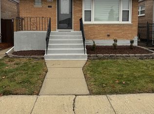 6230 W 63rd Pl, Chicago, IL 60638