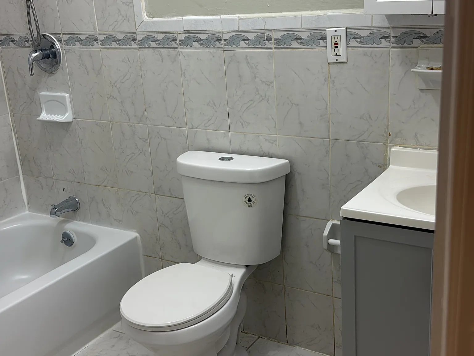 1 bed, 850 sqft, $1,695 — Photo 4