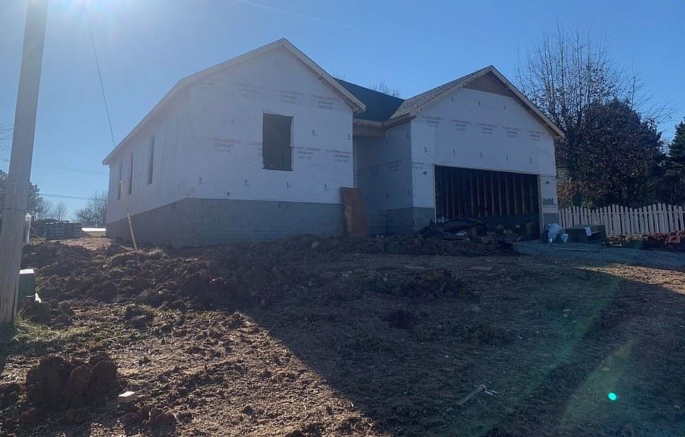 2nd image of 234 Brookshore Ave