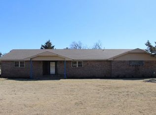 1224 W Lakeview Rd, Elk City, OK 73644