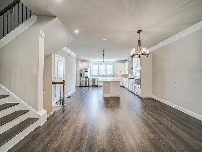 1363 Harris Way NE — Photo 11