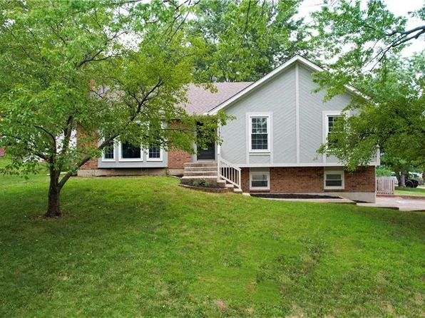 15311 W 122nd St, Olathe, KS 66062
