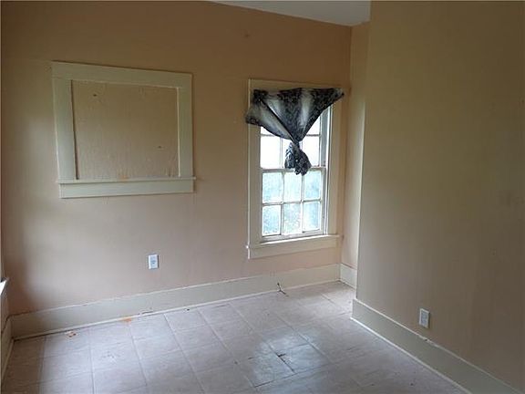 4th image of 1513 6th St