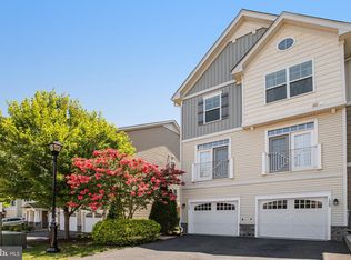 1567 Renate Dr, Woodbridge, VA 22192