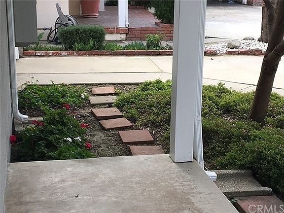 5th image of 10370 Scott Ave