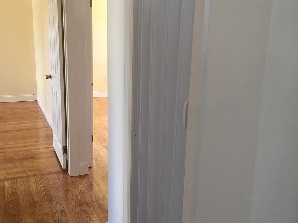 1st image of 32 Keats St
