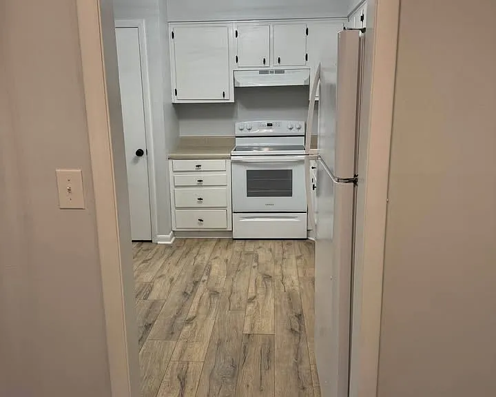 105 Oldham Dr #7 — Photo 2