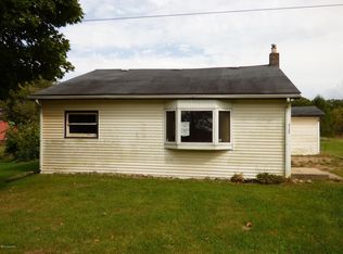 2125 Pucker Street Dr, Niles, MI 49120