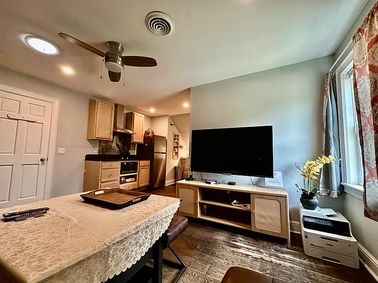 6804 Sunset Lake Rd — Photo 4