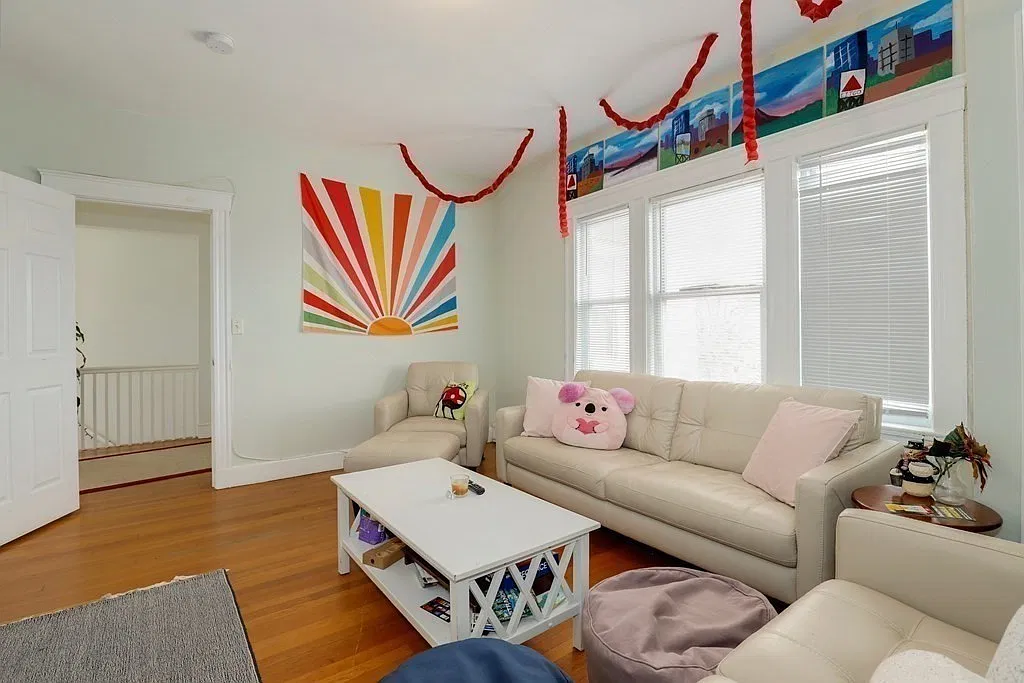 62 Algonquin Rd — Photo 1