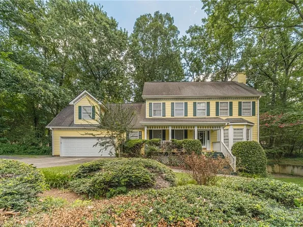 1576 Isham Dr, Lawrenceville, GA 30046
