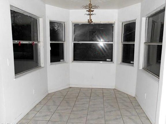 5th image of 3860 Lora St