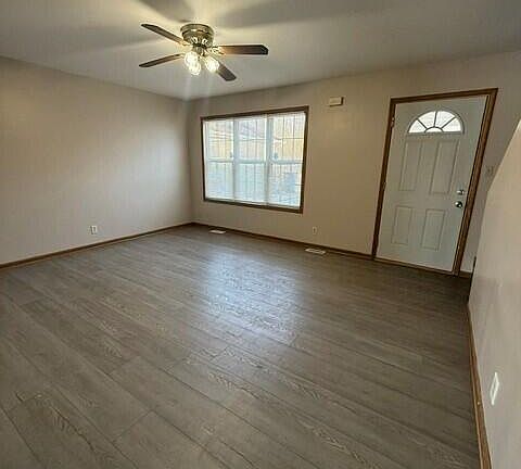 2nd image of 395 Plymouth Rd APT B