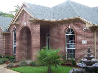 5301 Bama Dr, Arlington, TX 76017
