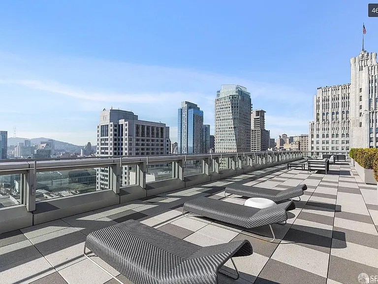 1 Hawthorne St #2J — Photo 23