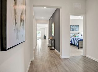 9009 Cape Cod Rd, Deland, FL 32724