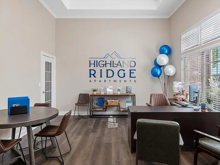 Highland Ridge — Photo 2
