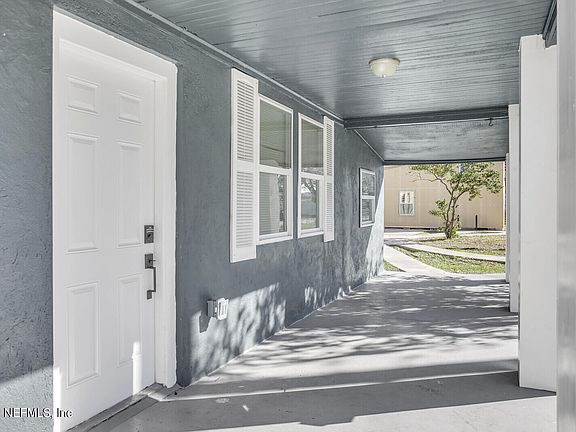 3rd image of 4831 WALLER Street