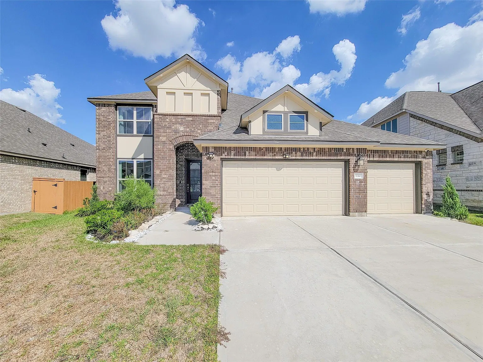 4 bed, 3.5 bath, 2688 sqft, $3,000 — Photo 1