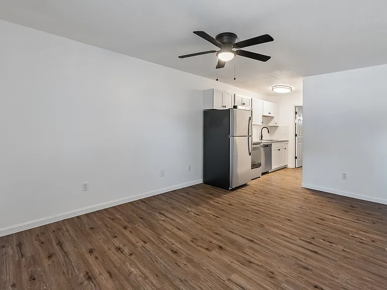 1925 Grayson St #4 — Photo 5