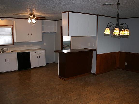 5th image of 1301 SE 22nd Ave