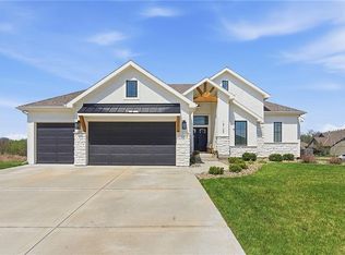 18120 N Peach Blossom Dr, Platte City, MO 64079