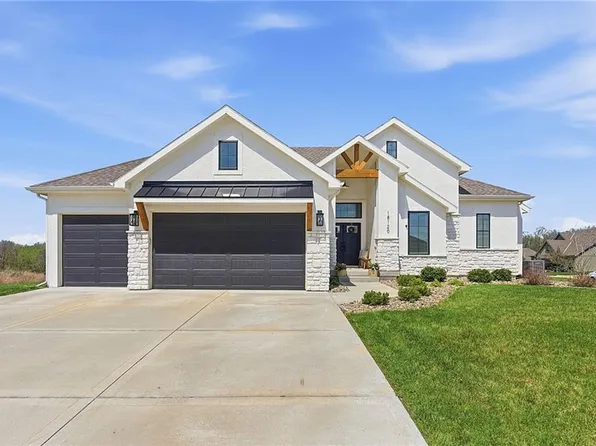 18120 N Peach Blossom Dr, Platte City, MO 64079