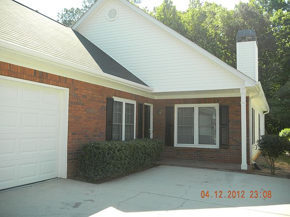 2nd image of 215 Woodstream Way