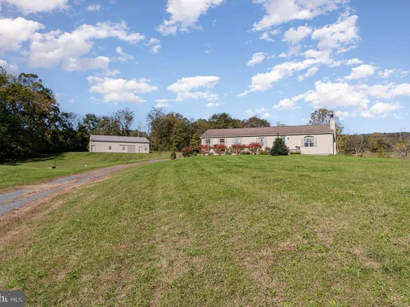 958 Paradise Rd, New Bloomfield, PA 17068