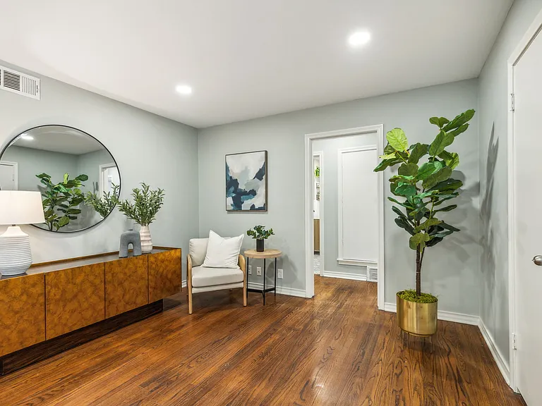628 Ridgedale Dr — Photo 3