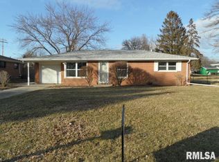 3027 W Westport Rd, Peoria, IL 61615